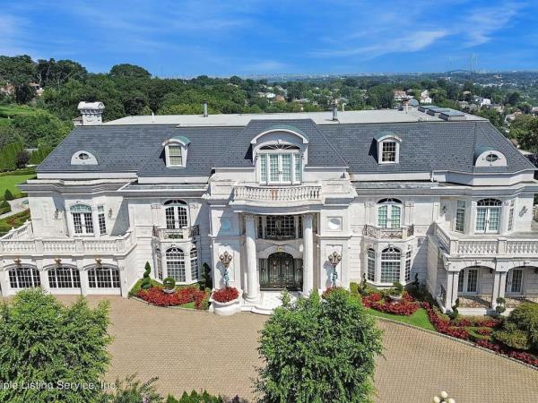 paul castellano staten island mansion