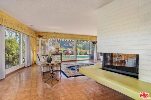 nancy sinatra beverly hills home