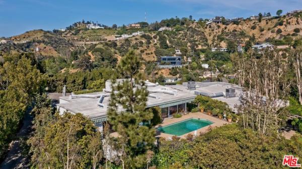 nancy sinatra beverly hills home